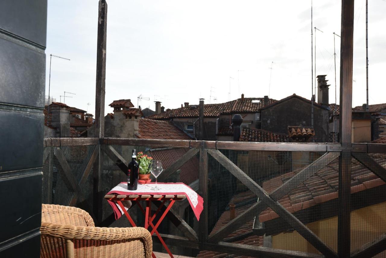 Bellissima Casa Vicino Biennale Grande Terrazza ! Apartamento Venecia Exterior foto