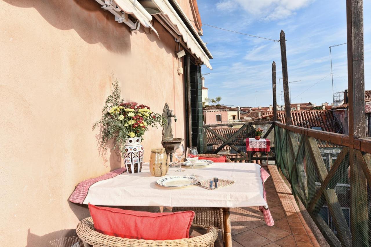 Bellissima Casa Vicino Biennale Grande Terrazza ! Apartamento Venecia Exterior foto